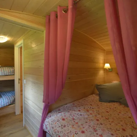 Charming In With Sauna *